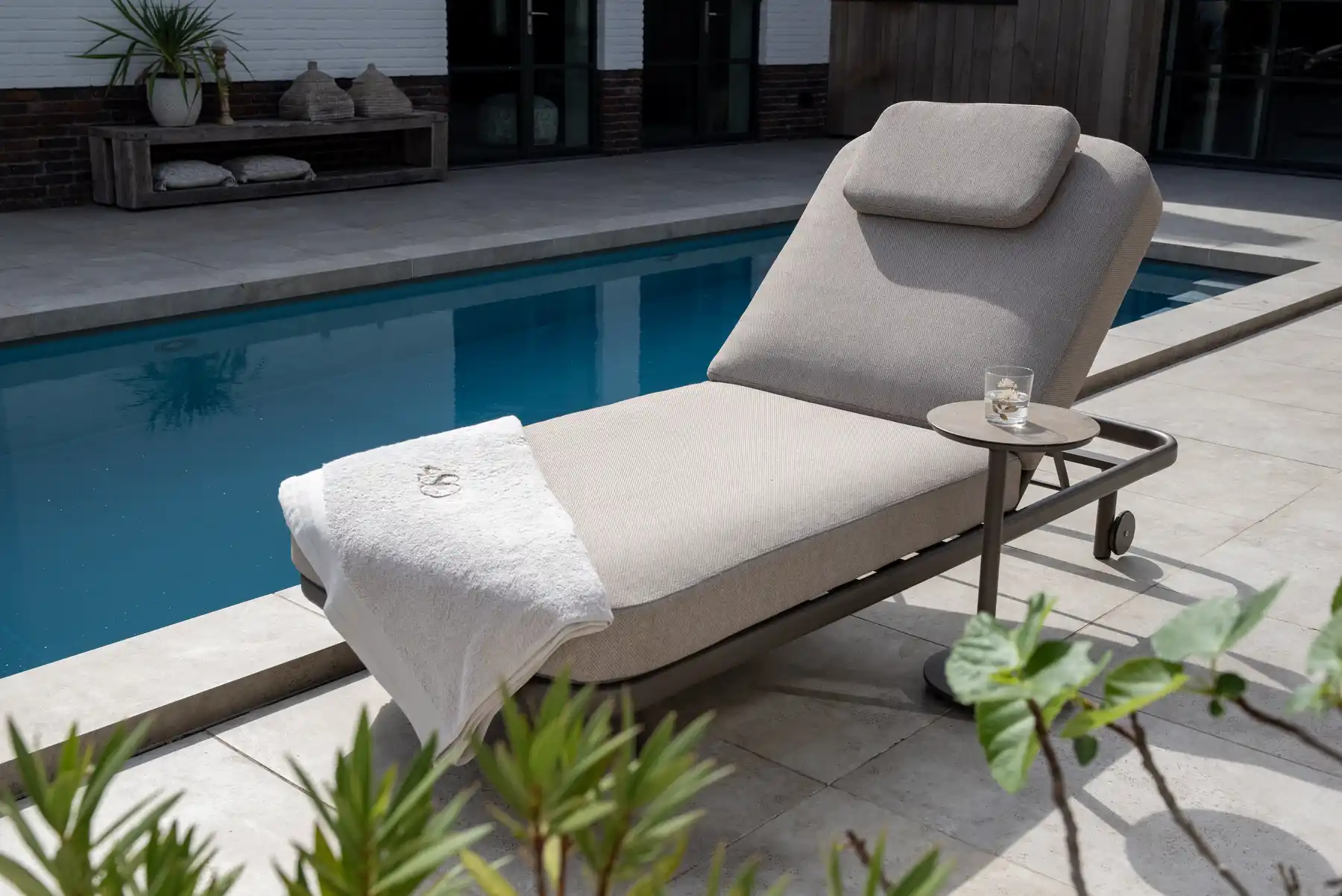 Taste by 4 Seasons Outdoor Milano Sonnenliege Terre/Grau
