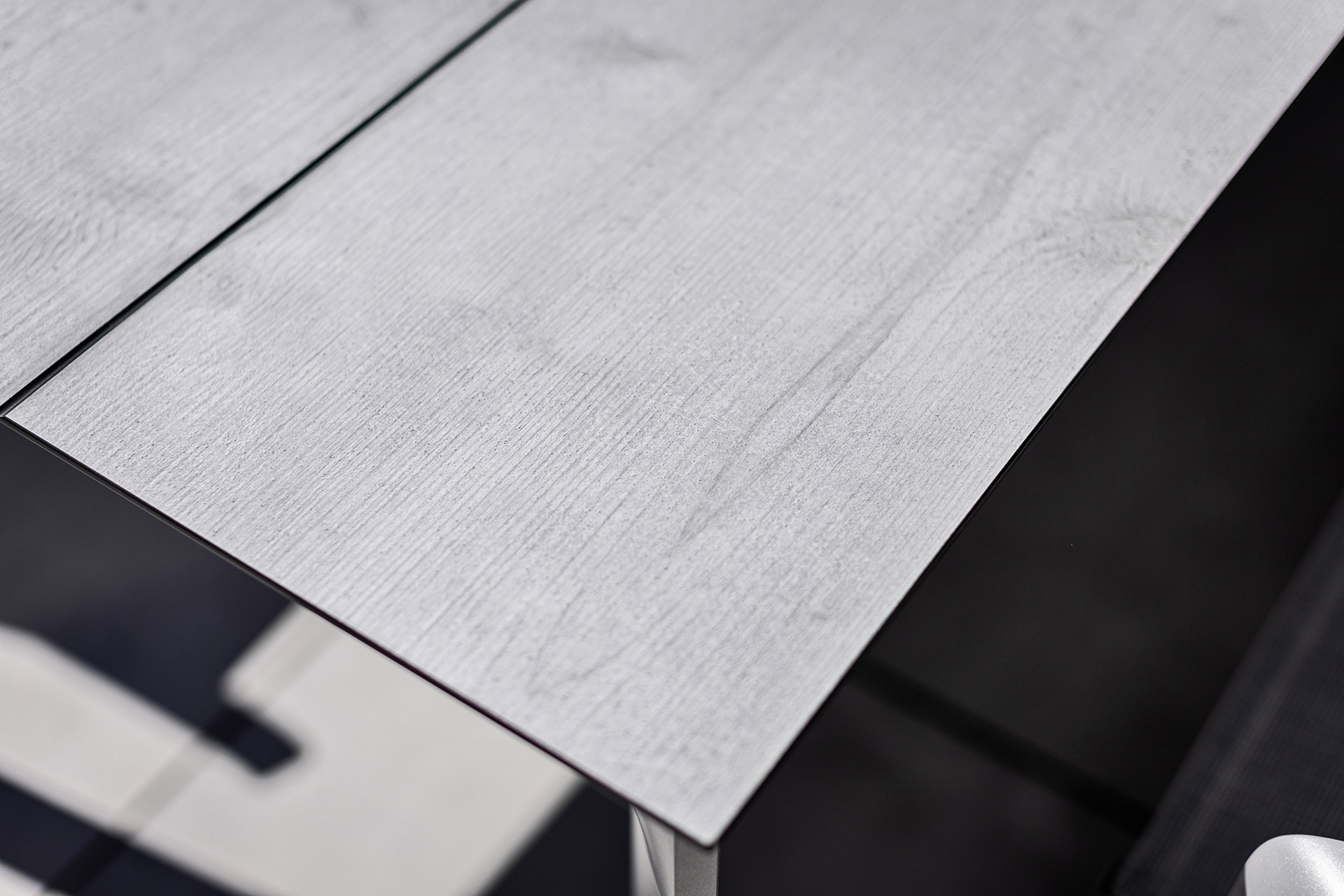 Kettler HPL Tischplatte 95x95x1,3 cm, grau mit Fräsung, W- Profil