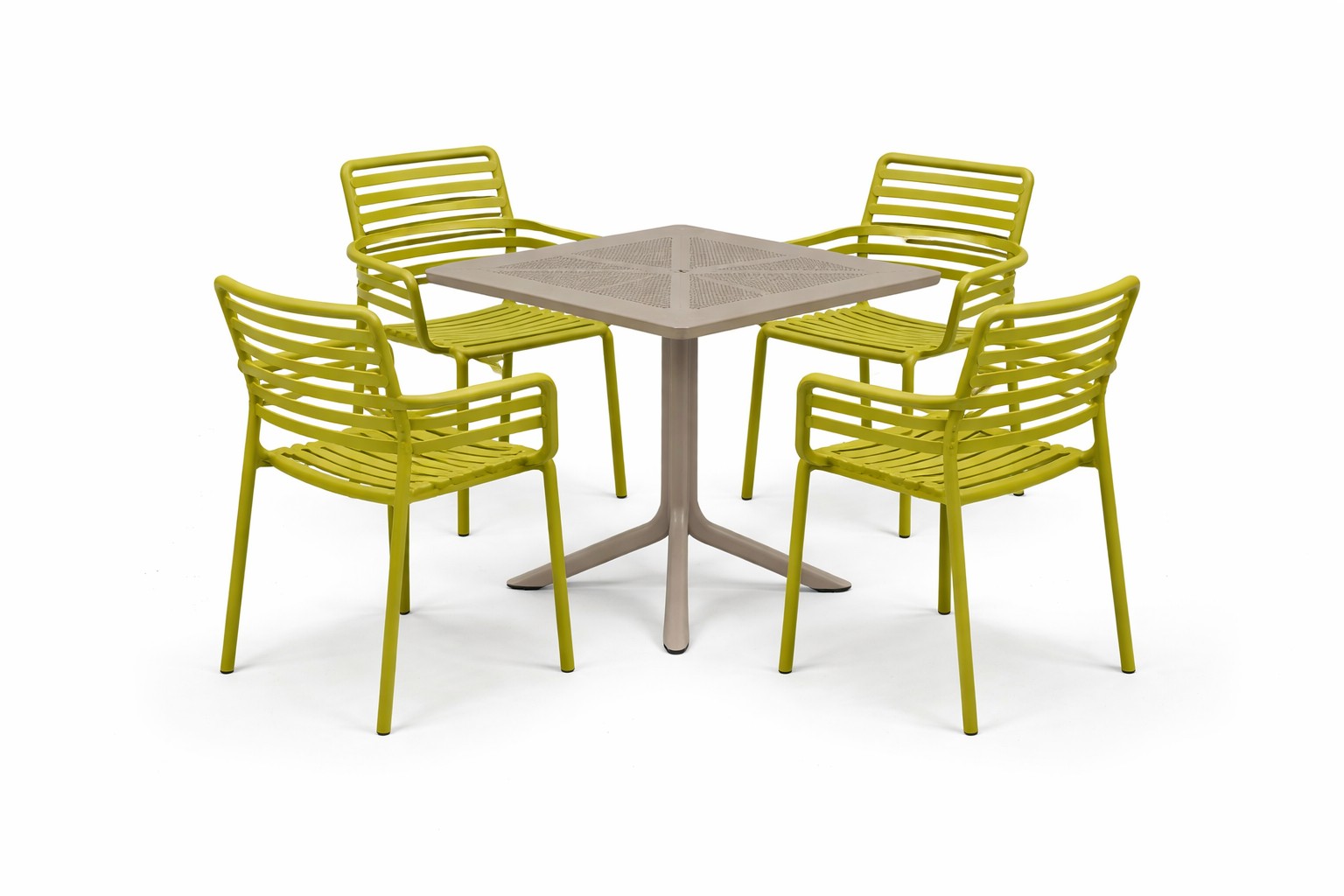 Nardi DOGA Tischgruppe mit Clip Tisch 80 x 80 cm pera/tortora