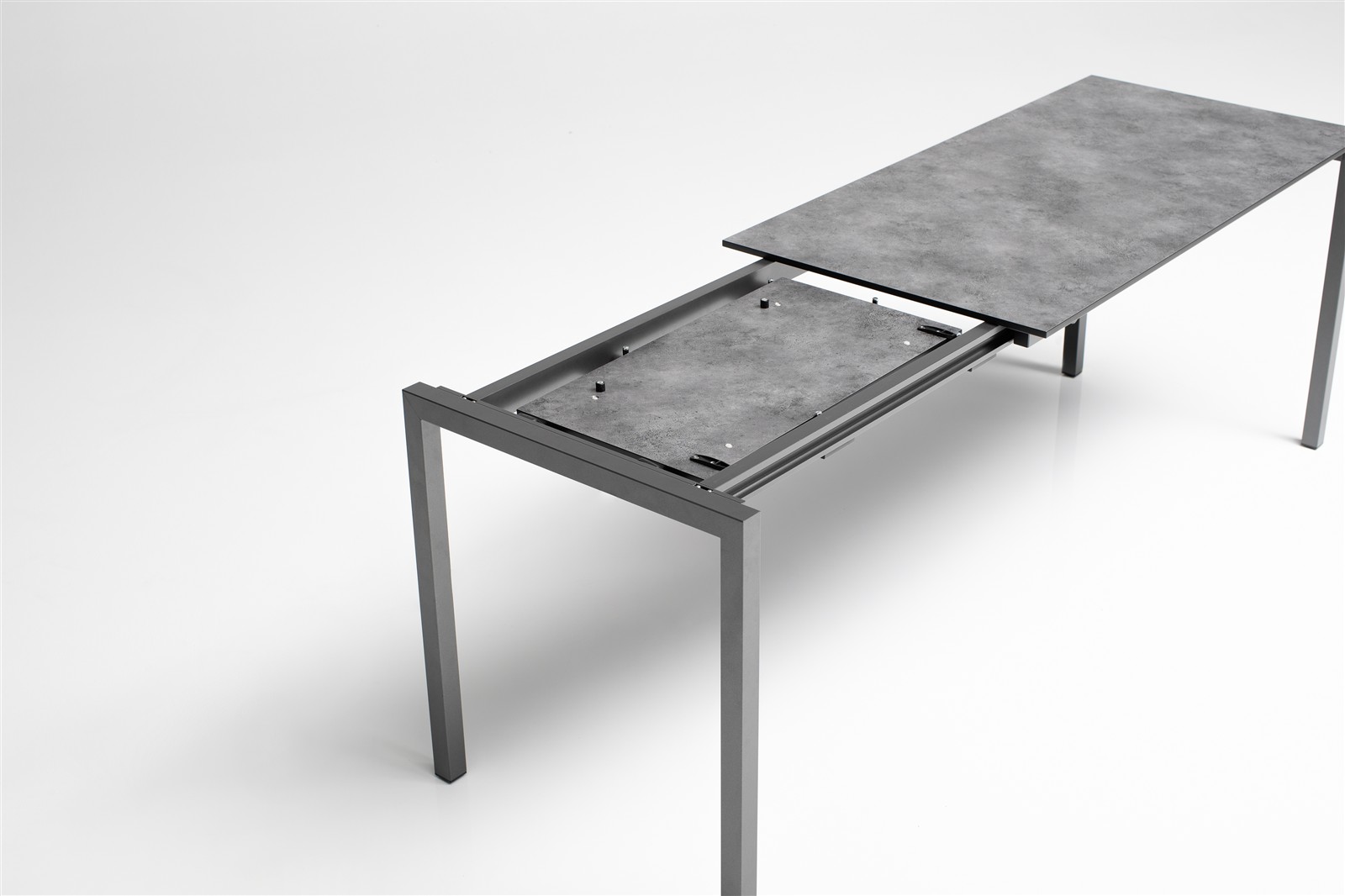 Kettler CUBIC HPL- Ausziehtisch 140/210x70 mit 6 Rasmus Stapelstuhl anthrazit